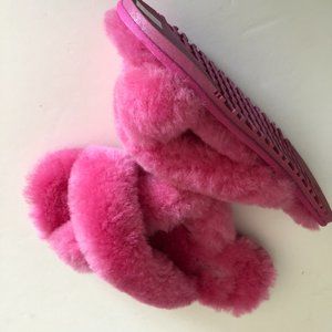 ASPEN Girls Crisscross Sheepskin Slippers XL Hot Pink